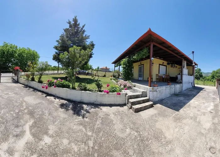 Cottage Lina