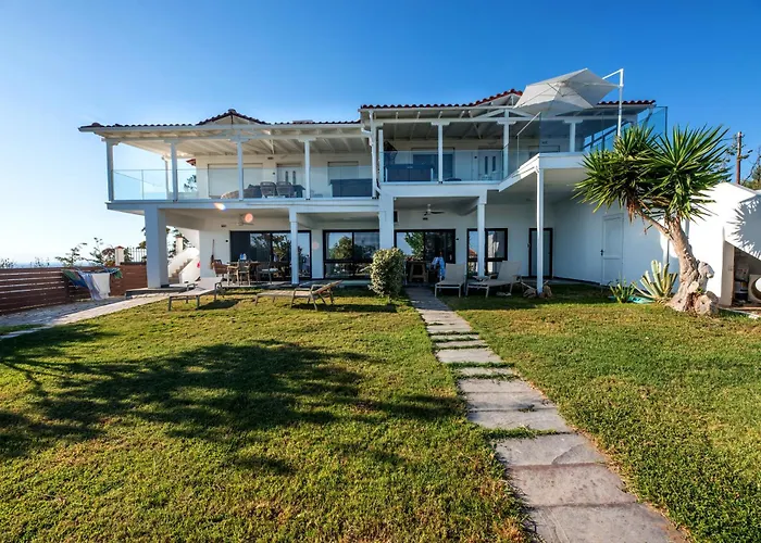 Thea Suites Potidea
